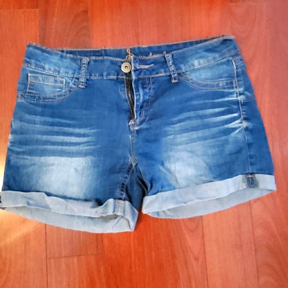 Comfy denim short shorts size 5/6